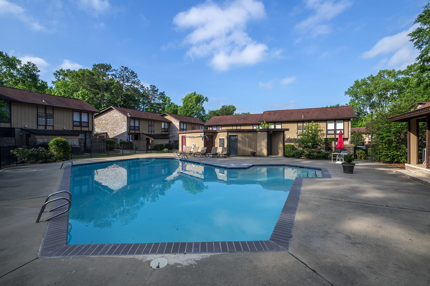 Castlegate Windsor Park The Multifamily Advisory Group at Cushman